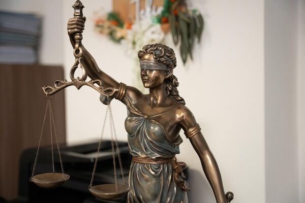 law-8722596_640 Strafrecht belediging